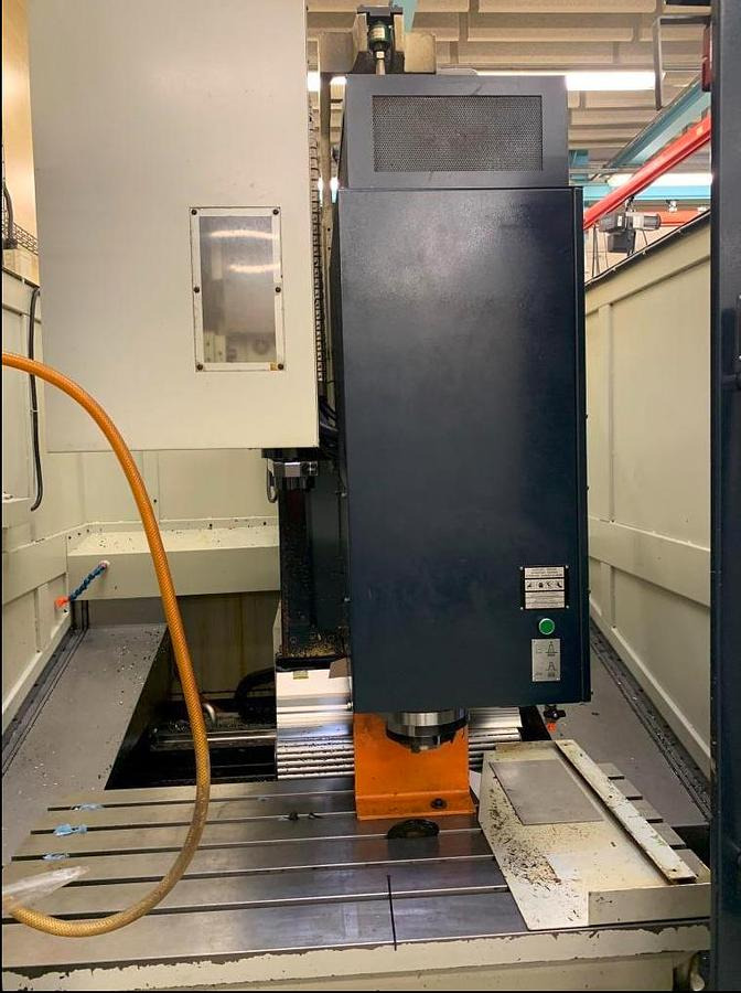 "Kompakt"-Bearbeitungszentrum SPINNER - CNC megmunkáló központ: 3 kép. "Kompakt"-Bearbeitungszentrum SPINNER - CNC megmunkáló központ: 3 kép.