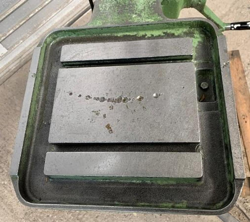 Säulenbohrmaschine ALZMETALL - Oszlopos fúrógép: 3 kép. Säulenbohrmaschine ALZMETALL - Oszlopos fúrógép: 3 kép.