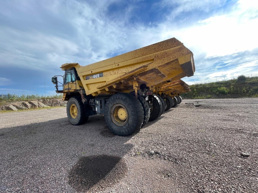 Komatsu HD 465-7 E0 - Bánya teherautó: 5 kép. Komatsu HD 465-7 E0 - Bánya teherautó: 5 kép.