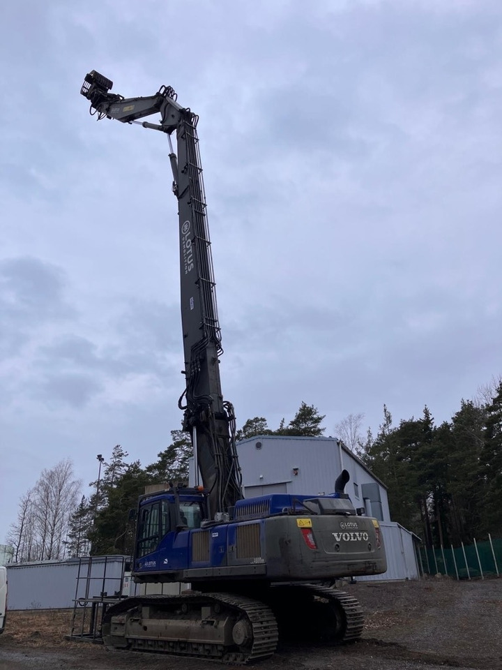 Volvo EC 480 DHR UHD 28m with 2 BOOMS - Bontó kotrógép: 2 kép. Volvo EC 480 DHR UHD 28m with 2 BOOMS - Bontó kotrógép: 2 kép.