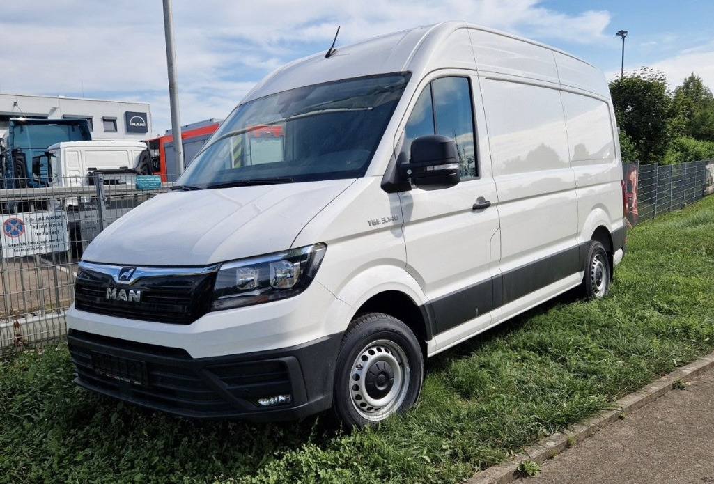 MAN Crafter TGE 3/140 - Dobozos kisteherautó: 1 kép. MAN Crafter TGE 3/140 - Dobozos kisteherautó: 1 kép.