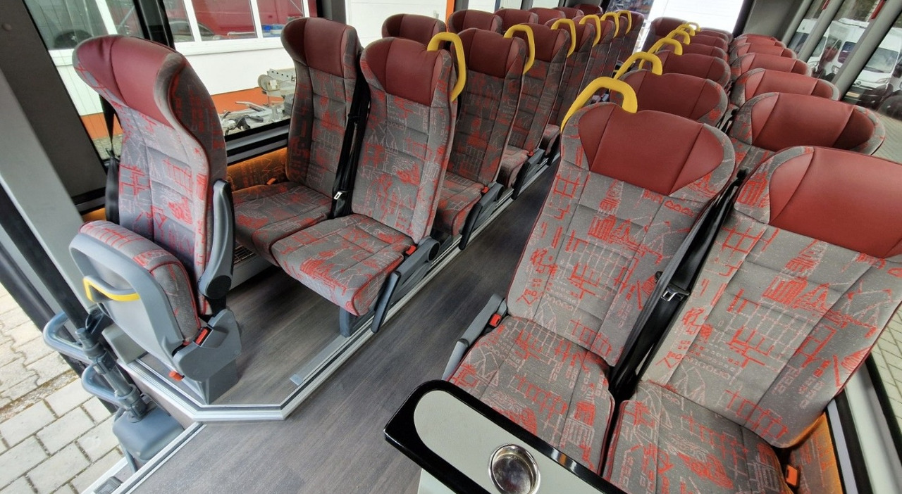 Mercedes Benz Sprinter 519 CDI 29 Sitzplätze - Iskolabusz: 4 kép. Mercedes Benz Sprinter 519 CDI 29 Sitzplätze - Iskolabusz: 4 kép.