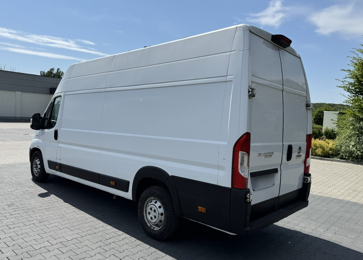 Fiat Ducato L4H3 MAXI 2.3 180KM Rok 2019 LED KAMERA Bezwypadkowy Salon PL - Furgon: 3 kép. Fiat Ducato L4H3 MAXI 2.3 180KM Rok 2019 LED KAMERA Bezwypadkowy Salon PL - Furgon: 3 kép.