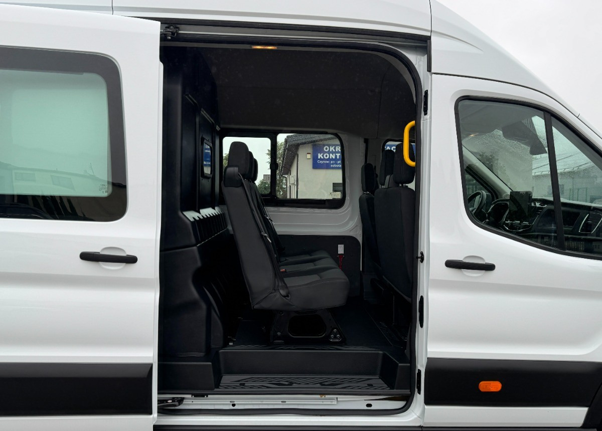 Ford Transit L4H3 Brygadówka 6 osoób 6tyś km przebiegu NOWE AUTO SALON PL FV23 - Duplakabinos kisteherautó: 5 kép. Ford Transit L4H3 Brygadówka 6 osoób 6tyś km przebiegu NOWE AUTO SALON PL FV23 - Duplakabinos kisteherautó: 5 kép.