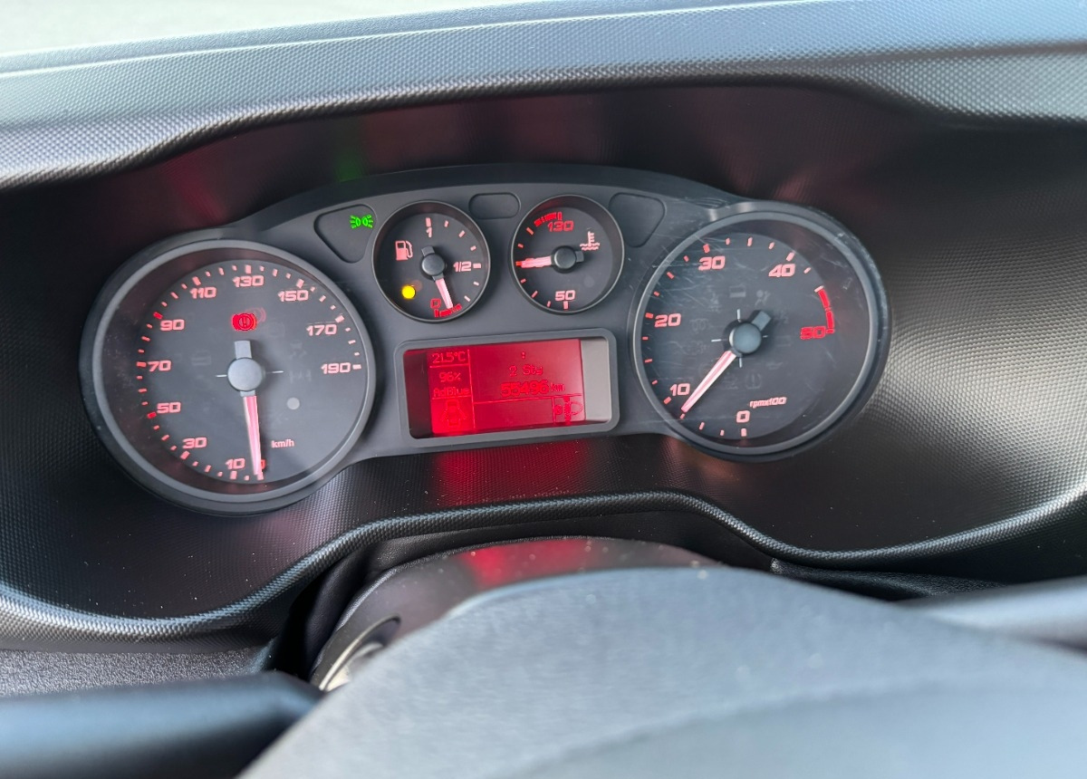 Iveco Daily 3.0 160KM Rok 2022 55 tys km przebiegu AUTOLAWETA Najazd laweta - Autószállító teherautó: 5 kép. Iveco Daily 3.0 160KM Rok 2022 55 tys km przebiegu AUTOLAWETA Najazd laweta - Autószállító teherautó: 5 kép.