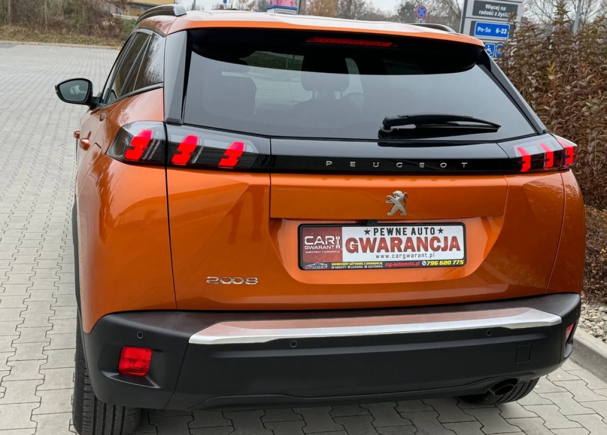 Terepjáró/ SUV Peugeot 2008 Peugeot 1.2 benz 100 km Allure 6tys przebieg fabrycznie nowy: 16 kép. Terepjáró/ SUV Peugeot 2008 Peugeot 1.2 benz 100 km Allure 6tys przebieg fabrycznie nowy: 16 kép.