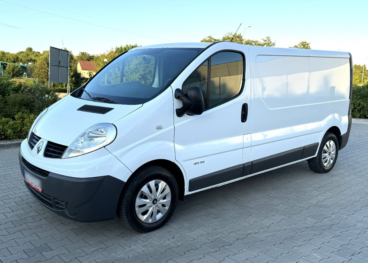 Renault Trafic 2.0 DCI 115KM LONG 2012 Rok Klimatyzacja Nawigacja BEZWYPADKOWY - Furgon: 1 kép. Renault Trafic 2.0 DCI 115KM LONG 2012 Rok Klimatyzacja Nawigacja BEZWYPADKOWY - Furgon: 1 kép.