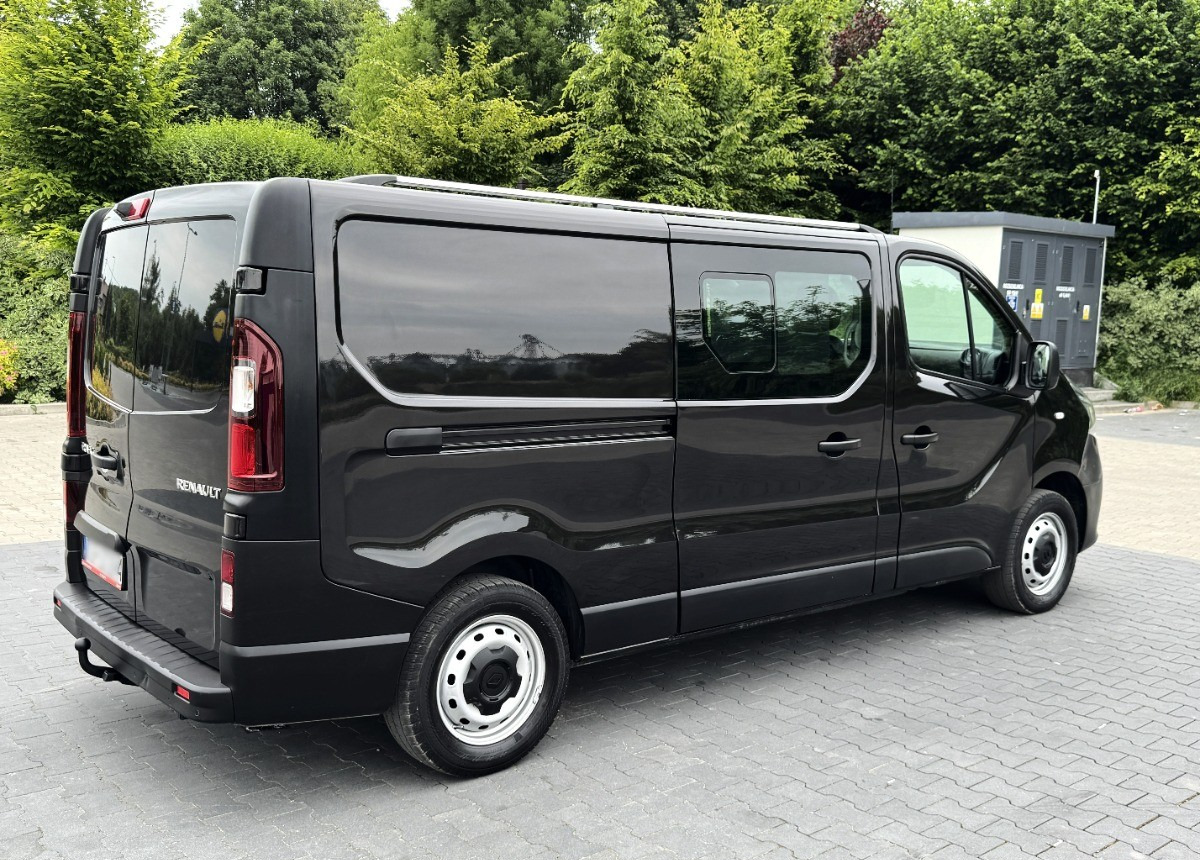 Renault Trafic 2.0 DCI LONG 2021 23 Brygadówka 6os 6 miejsc Spaceclass JAK NOWY - Minibusz, Kisbusz: 3 kép. Renault Trafic 2.0 DCI LONG 2021 23 Brygadówka 6os 6 miejsc Spaceclass JAK NOWY - Minibusz, Kisbusz: 3 kép.