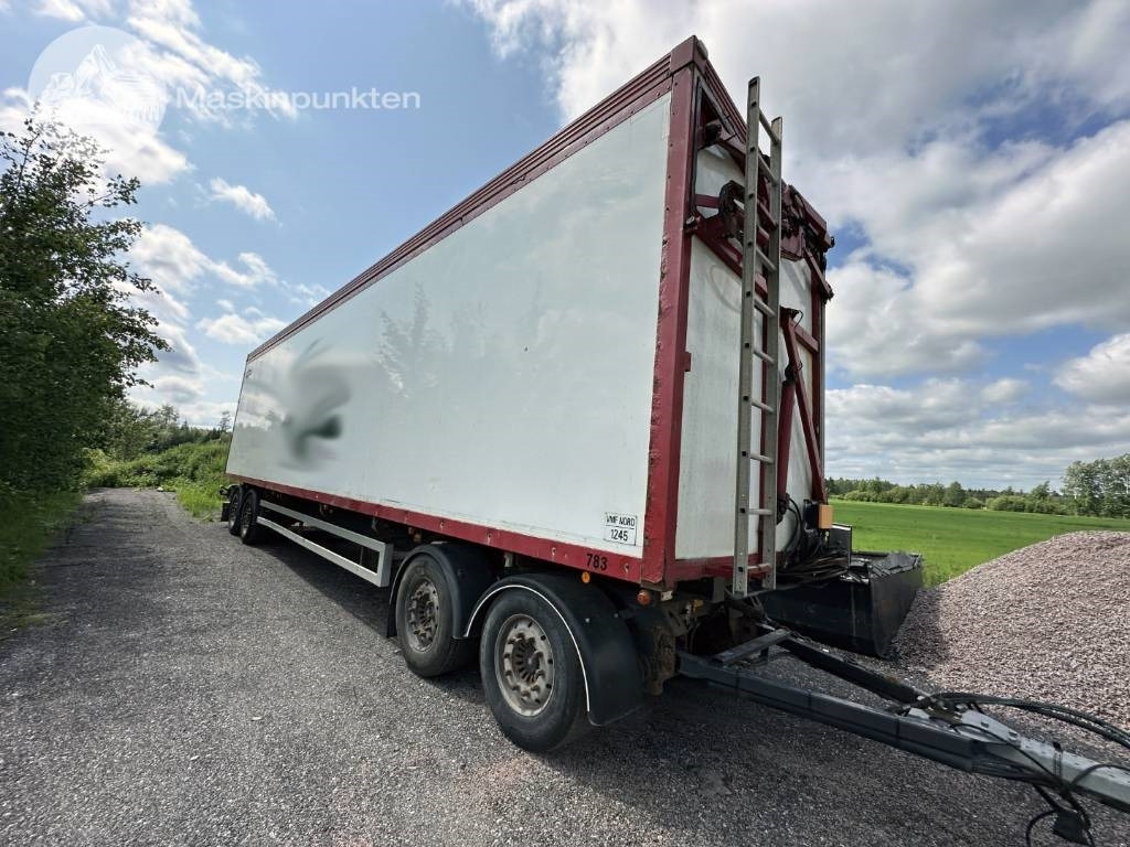 BURE LB360F - Rönkszállító pótkocsi: 3 kép. BURE LB360F - Rönkszállító pótkocsi: 3 kép.