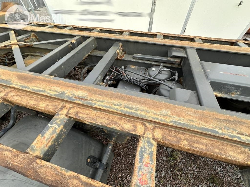 Multiliftes/ Konténerszállító pótkocsi Briab SLB 3XTB-30-76: 29 kép.