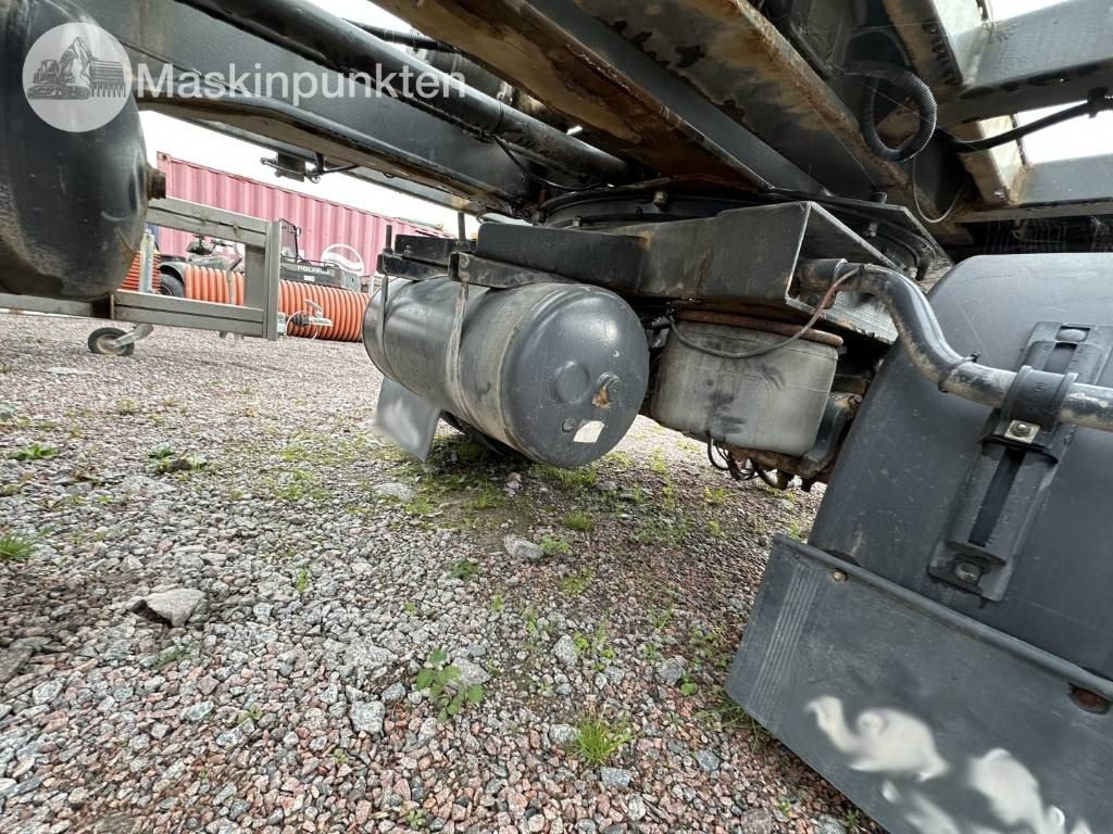 Multiliftes/ Konténerszállító pótkocsi Briab SLB 3XTB-30-76: 26 kép.