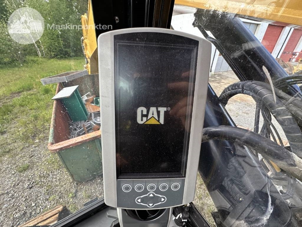 Lánctalpas kotró CAT 374 F L: 19 kép.