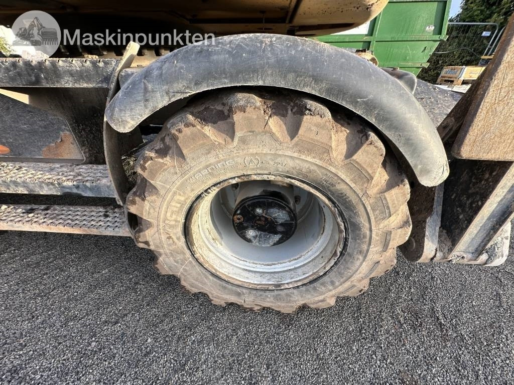 Gumikerekes kotró CAT M 317: 34 kép.