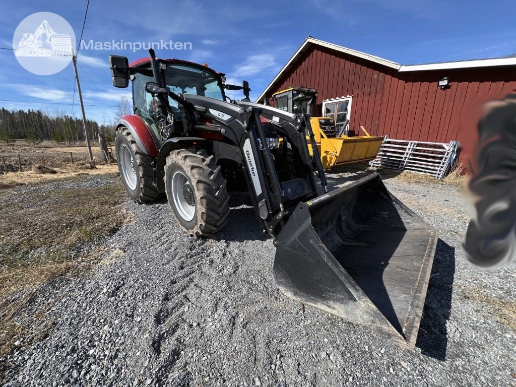 Case IH Farmall 110 C - Traktor: 2 kép. Case IH Farmall 110 C - Traktor: 2 kép.