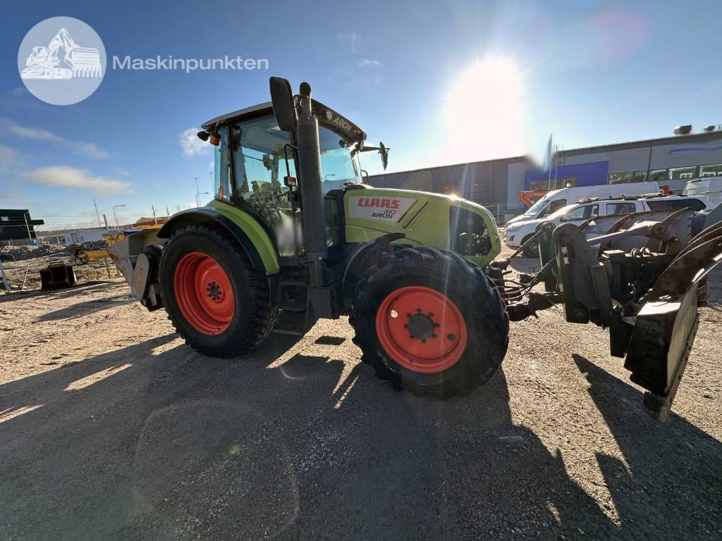 Claas Arion 410  - Traktor: 1 kép. Claas Arion 410  - Traktor: 1 kép.
