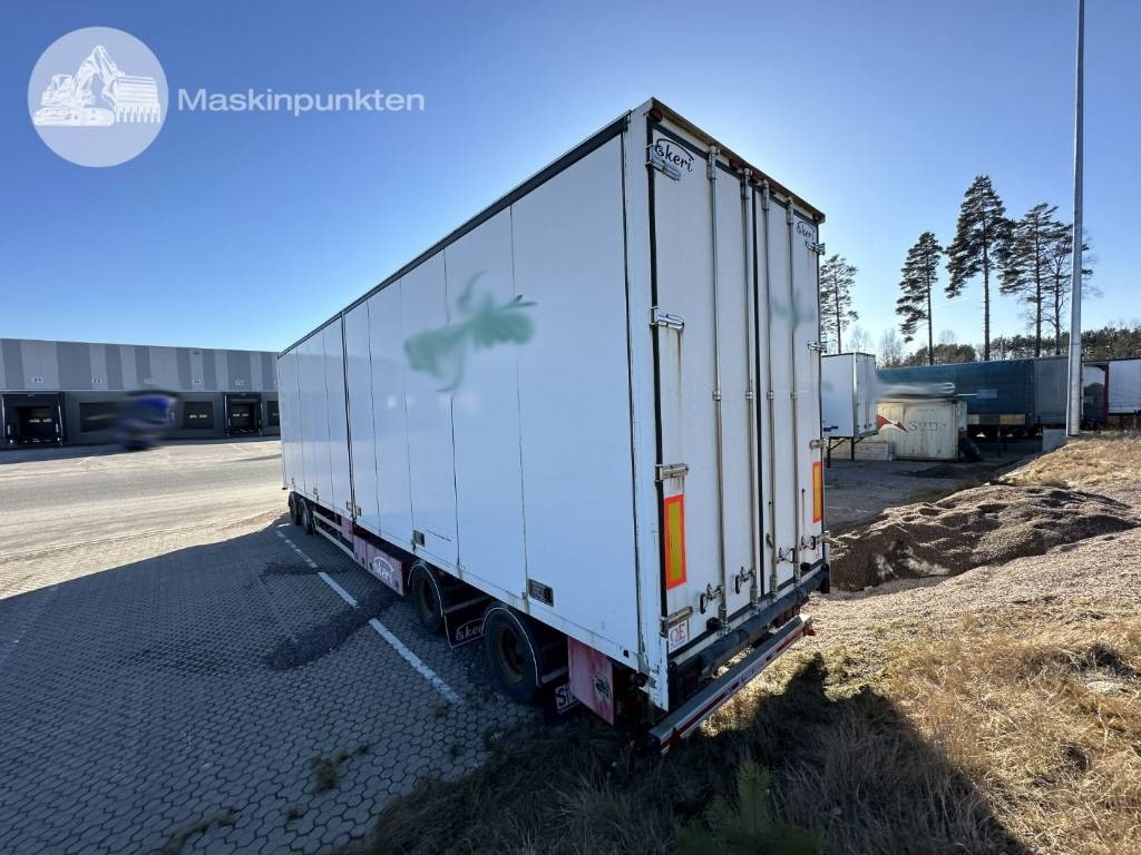 Ekeri L/L-4  - Pótkocsi dobozos: 4 kép. Ekeri L/L-4  - Pótkocsi dobozos: 4 kép.