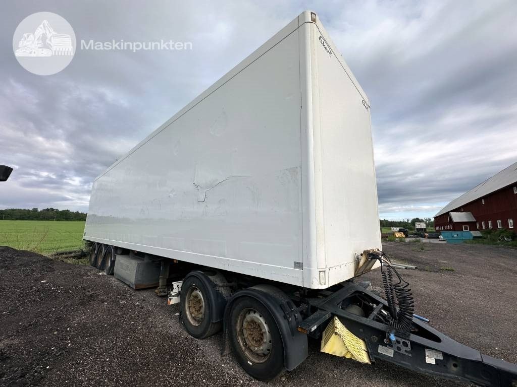 Ekeri T 3 + Krone Dolly - Félpótkocsi dobozos: 2 kép. Ekeri T 3 + Krone Dolly - Félpótkocsi dobozos: 2 kép.