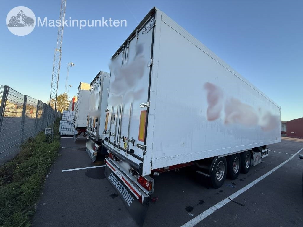 Ekeri Trailer  - Pótkocsi dobozos: 4 kép. Ekeri Trailer  - Pótkocsi dobozos: 4 kép.