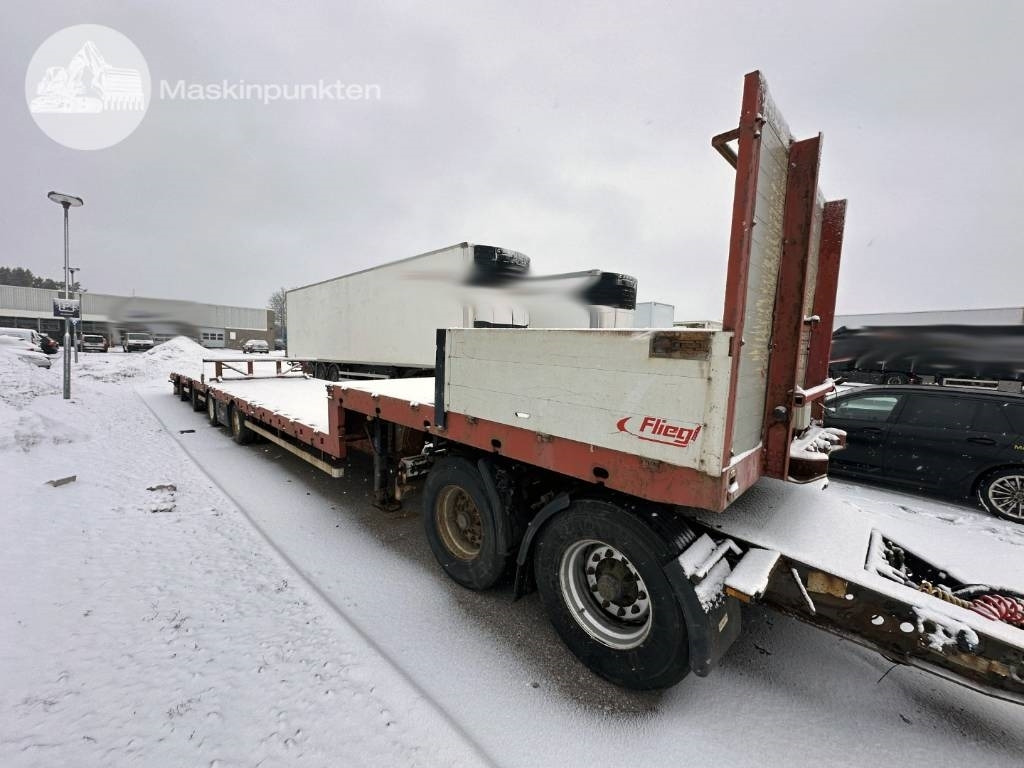 Fliegl SVS 580 T JUMBO - Félpótkocsi mélybölcsős: 3 kép. Fliegl SVS 580 T JUMBO - Félpótkocsi mélybölcsős: 3 kép.