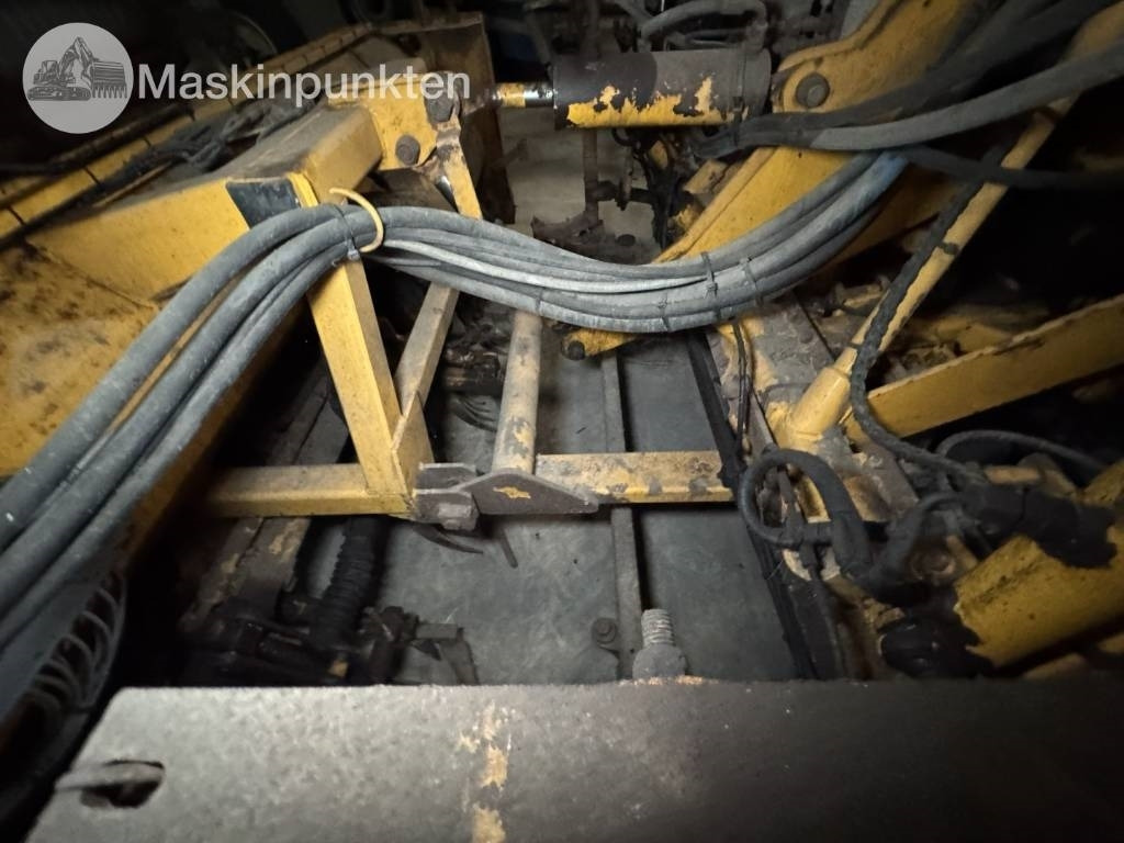 Kombájn Franz Kliene: 47 kép. Kombájn Franz Kliene: 47 kép.