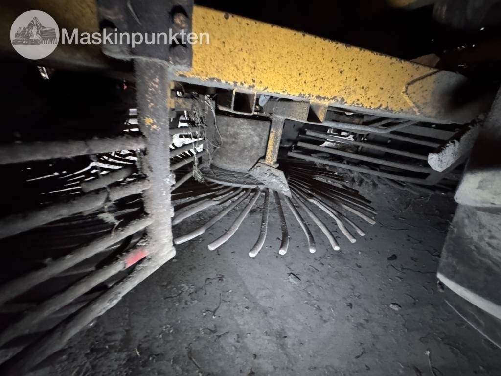 Kombájn Franz Kliene: 26 kép. Kombájn Franz Kliene: 26 kép.