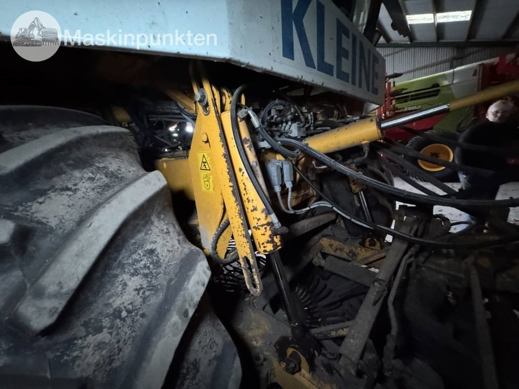 Kombájn Franz Kliene: 29 kép. Kombájn Franz Kliene: 29 kép.