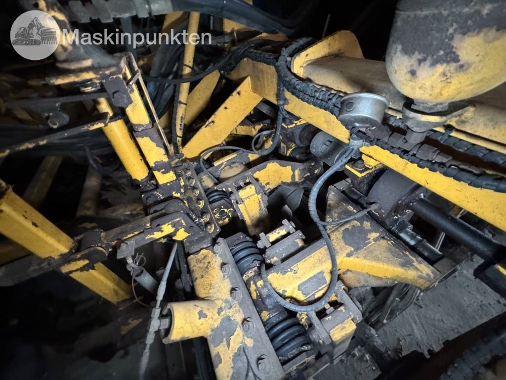 Kombájn Franz Kliene: 48 kép. Kombájn Franz Kliene: 48 kép.