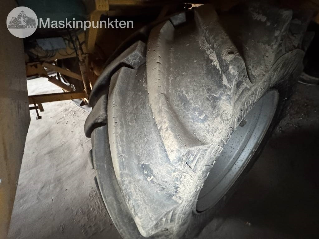 Kombájn Franz Kliene: 18 kép. Kombájn Franz Kliene: 18 kép.