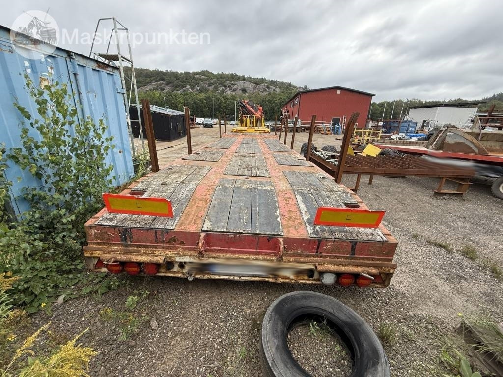 Goldhofer maskinsläp - Pótkocsi mélybölcsős: 5 kép. Goldhofer maskinsläp - Pótkocsi mélybölcsős: 5 kép.