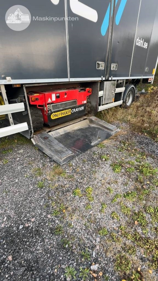 HFR 1 axlad semitrailer med truck! - Félpótkocsi dobozos: 3 kép. HFR 1 axlad semitrailer med truck! - Félpótkocsi dobozos: 3 kép.