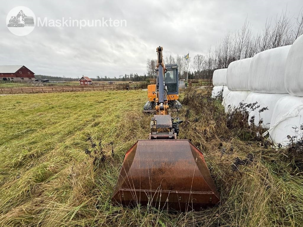 Hanix H 56 C - Minikotró: 5 kép. Hanix H 56 C - Minikotró: 5 kép.