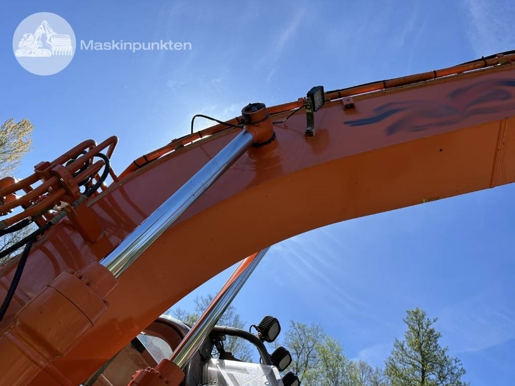 Hitachi ZX 135 US-6  lízing Hitachi ZX 135 US-6: 50 kép.