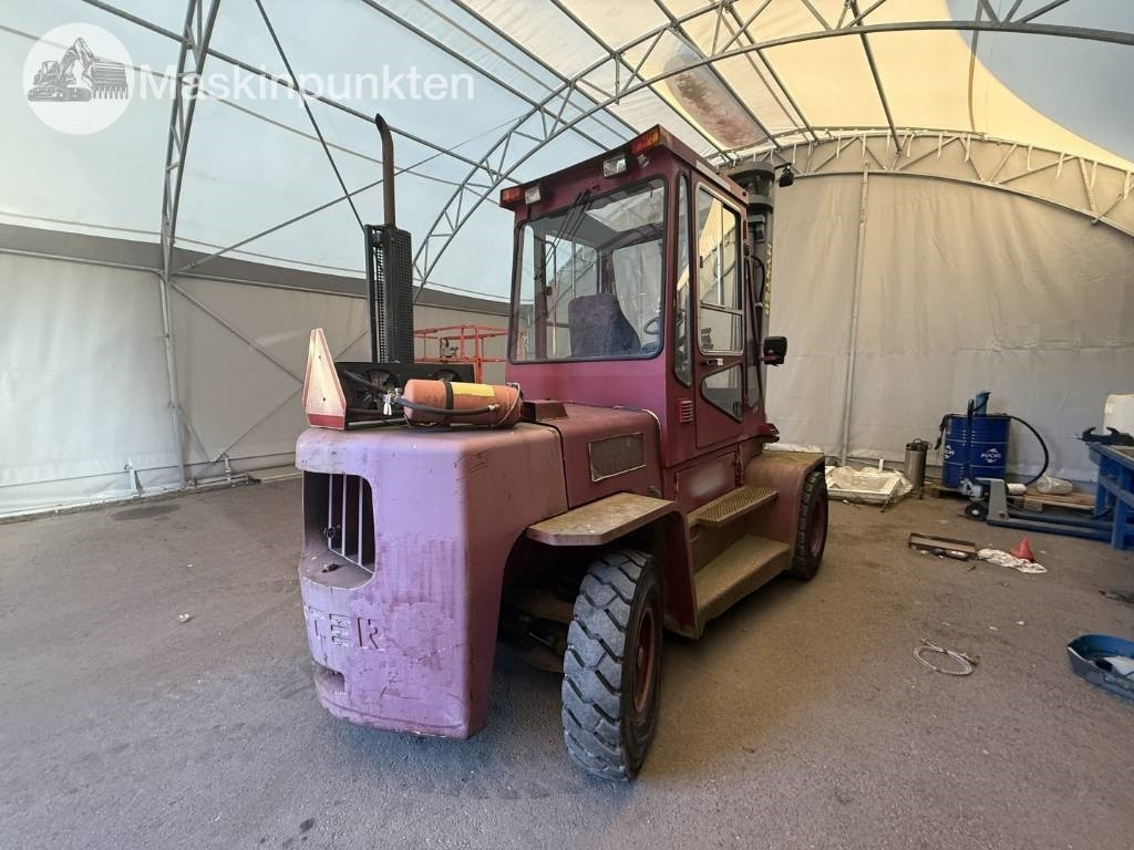 Hyster H 7.00 XL - Dízel targonca: 5 kép. Hyster H 7.00 XL - Dízel targonca: 5 kép.