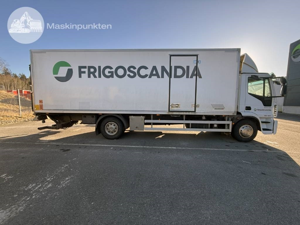 Iveco Eurocargo 150-250 - Hűtős teherautó: 4 kép. Iveco Eurocargo 150-250 - Hűtős teherautó: 4 kép.