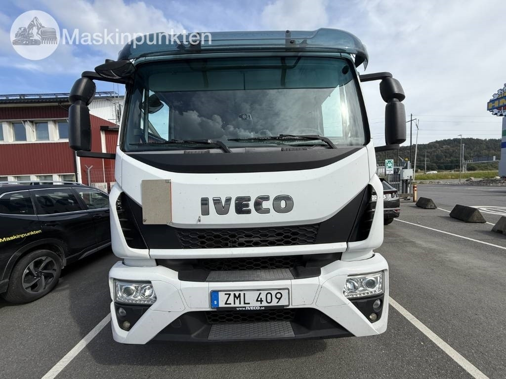 Iveco Eurocargo 180-280 - Dobozos felépítményű teherautó: 2 kép. Iveco Eurocargo 180-280 - Dobozos felépítményű teherautó: 2 kép.