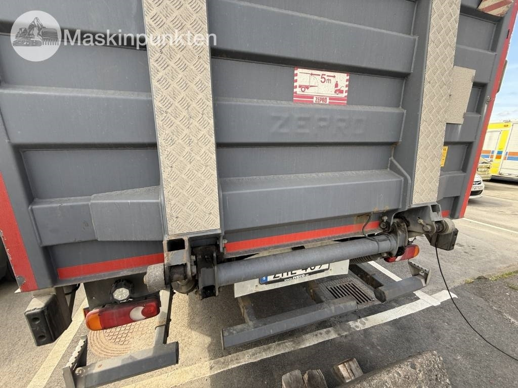 Iveco Eurocargo 180-280 - Dobozos felépítményű teherautó: 5 kép. Iveco Eurocargo 180-280 - Dobozos felépítményű teherautó: 5 kép.