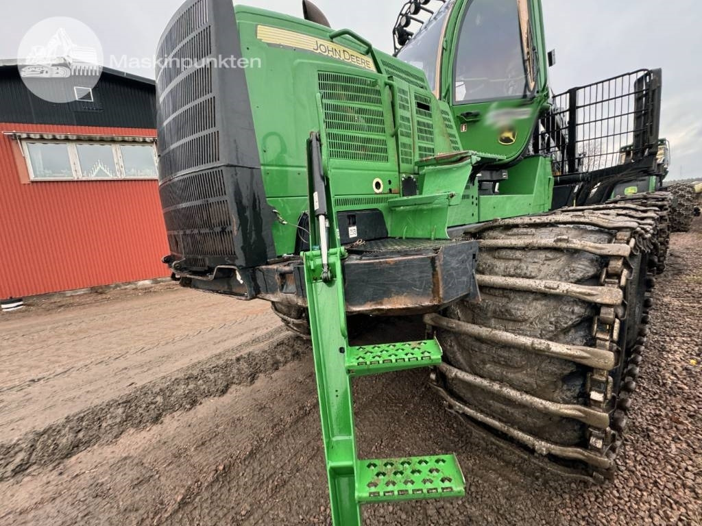 John Deere 1910 G  lízing John Deere 1910 G: 50 kép.