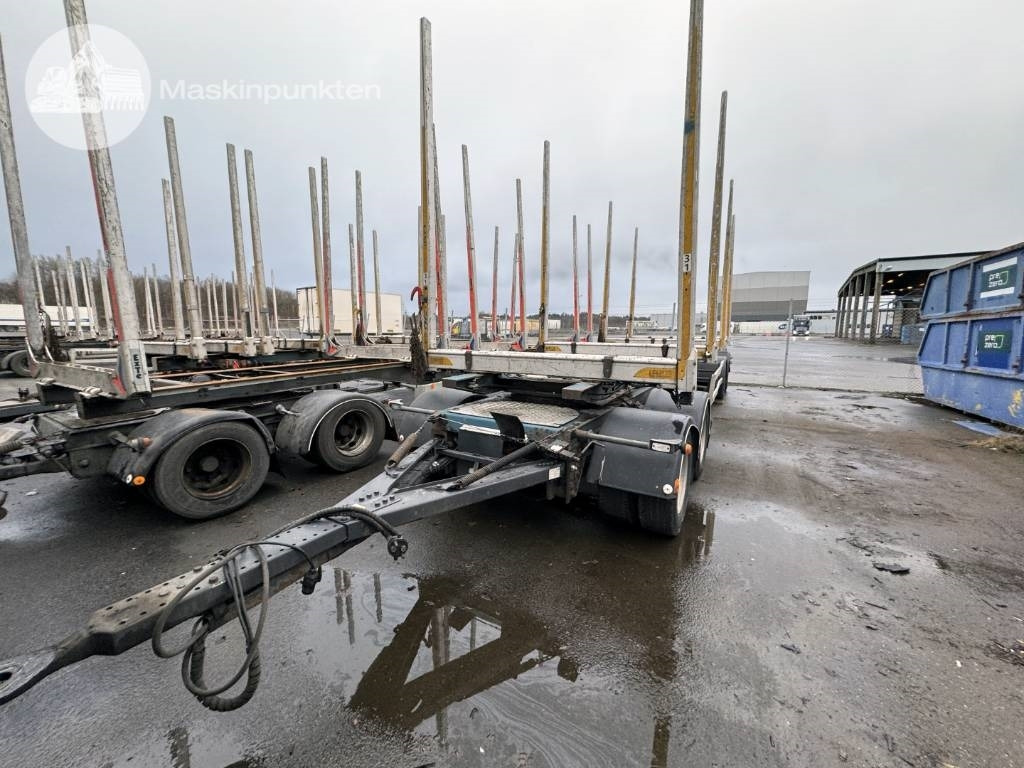 Jyki V 42 T0 - Rönkszállító pótkocsi: 5 kép. Jyki V 42 T0 - Rönkszállító pótkocsi: 5 kép.