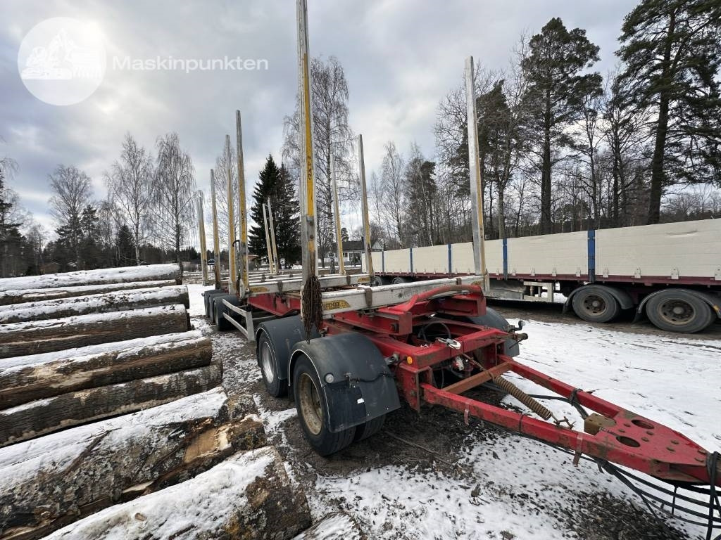 Kilafors SBLB4AF-38-103 - Rönkszállító pótkocsi: 3 kép. Kilafors SBLB4AF-38-103 - Rönkszállító pótkocsi: 3 kép.