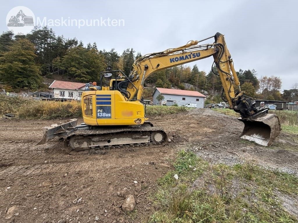 Komatsu PC 138 US-11 - Lánctalpas kotró: 4 kép. Komatsu PC 138 US-11 - Lánctalpas kotró: 4 kép.