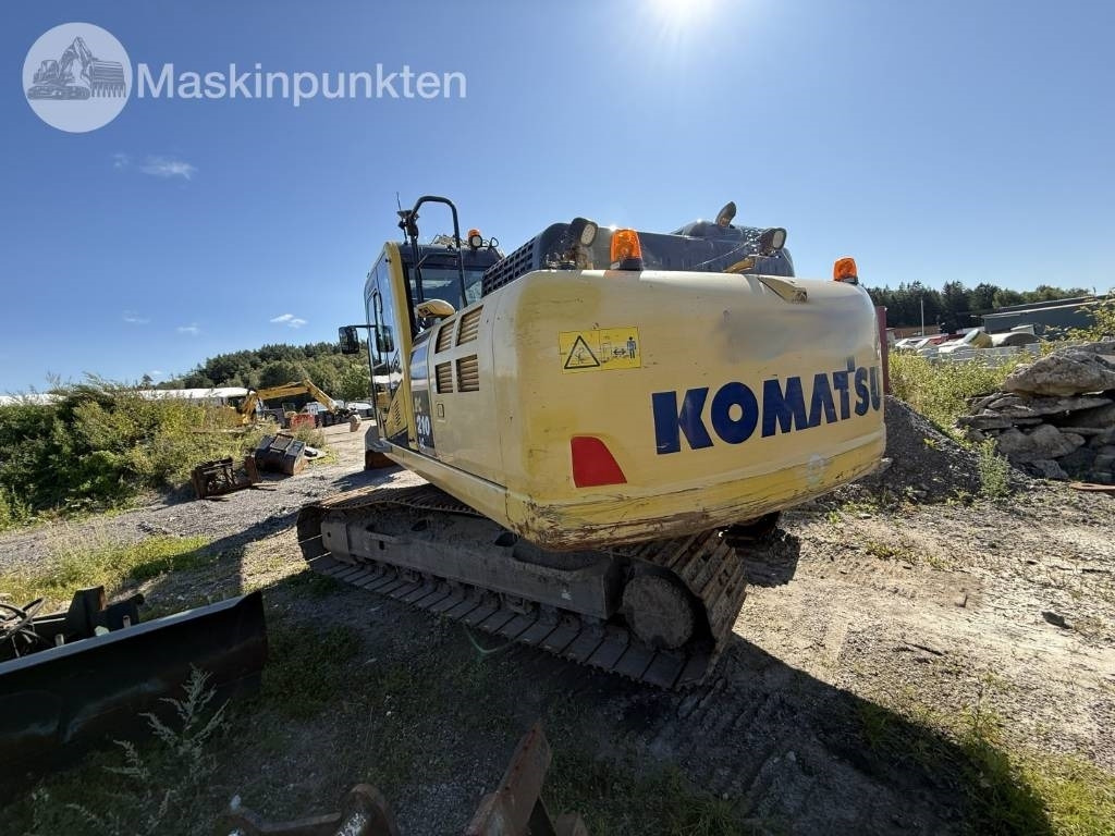 Komatsu PC 210 LC-11 - Lánctalpas kotró: 4 kép. Komatsu PC 210 LC-11 - Lánctalpas kotró: 4 kép.