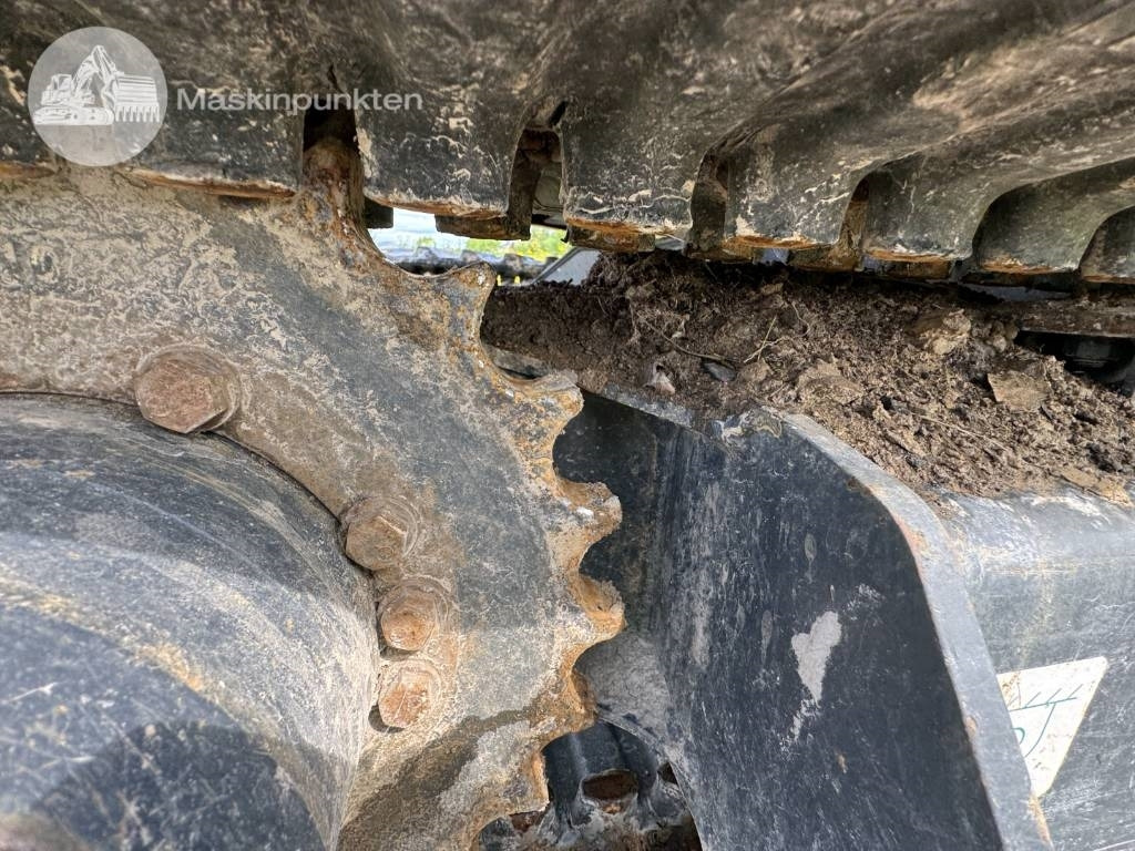 Minikotró Komatsu PC 26 MR: 20 kép.
