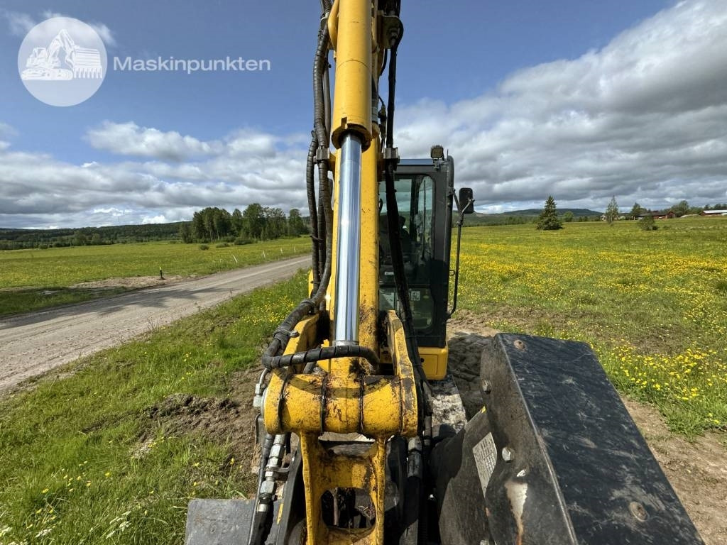 Minikotró Komatsu PC 26 MR: 47 kép.