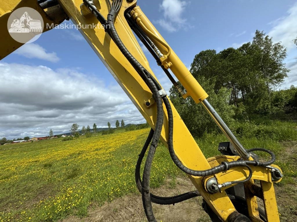 Minikotró Komatsu PC 26 MR: 42 kép.