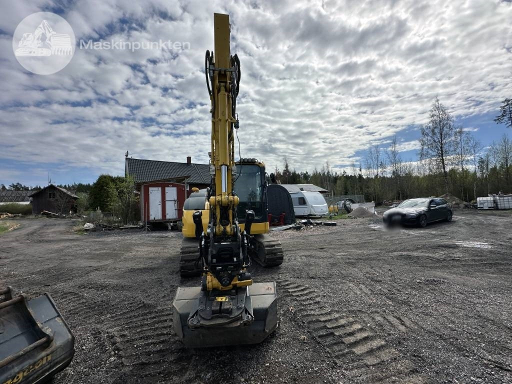 Komatsu PC 78 US-11 E0 - Minikotró: 4 kép. Komatsu PC 78 US-11 E0 - Minikotró: 4 kép.