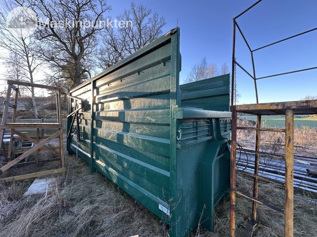 LT Container Lastväxlarflak - Multiliftes konténer: 2 kép. LT Container Lastväxlarflak - Multiliftes konténer: 2 kép.