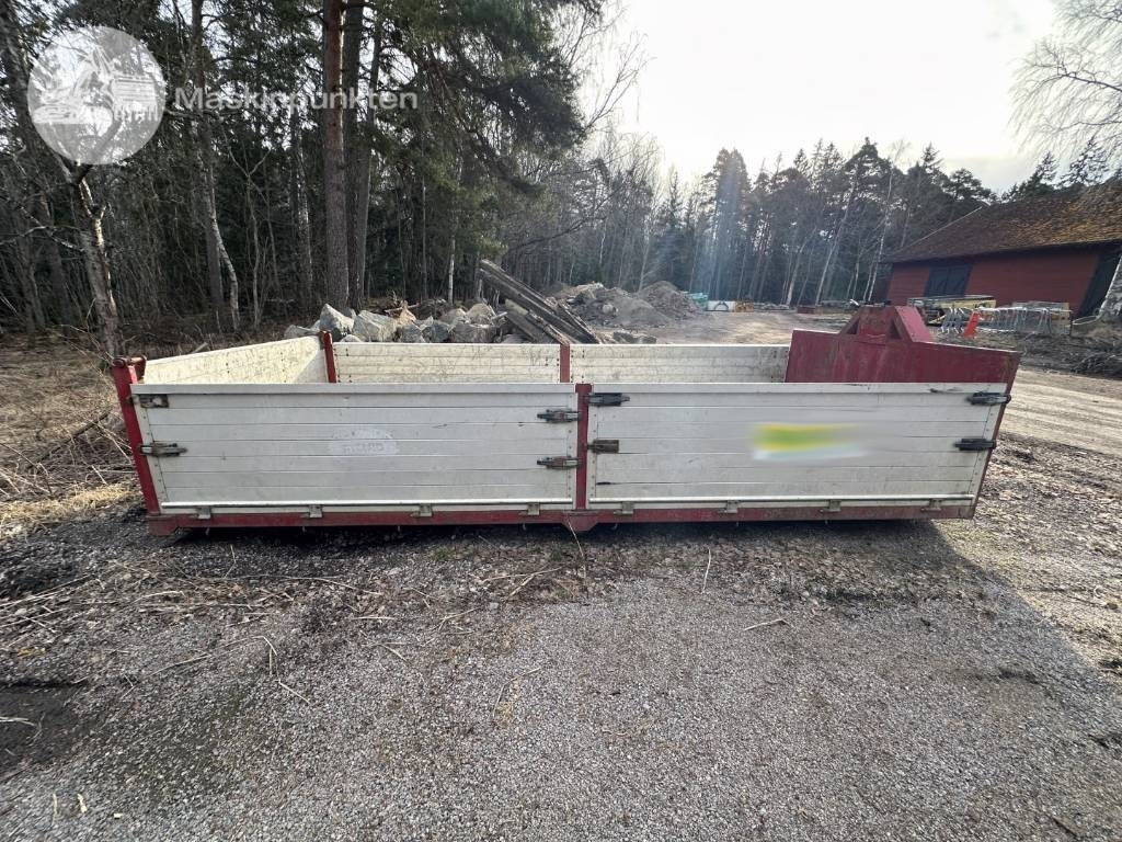 Lastväxlarflak 5500 mm med aluminiumlämmar - Multiliftes konténer: 4 kép. Lastväxlarflak 5500 mm med aluminiumlämmar - Multiliftes konténer: 4 kép.