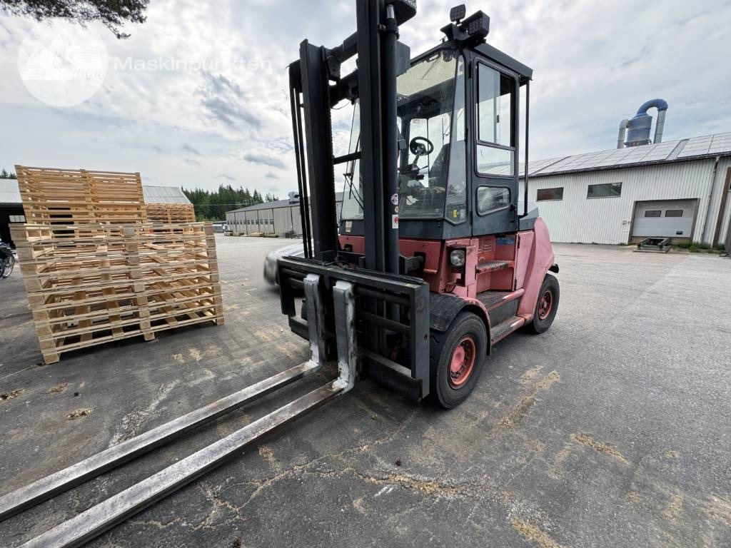 Linde H 60 D - Dízel targonca: 1 kép. Linde H 60 D - Dízel targonca: 1 kép.