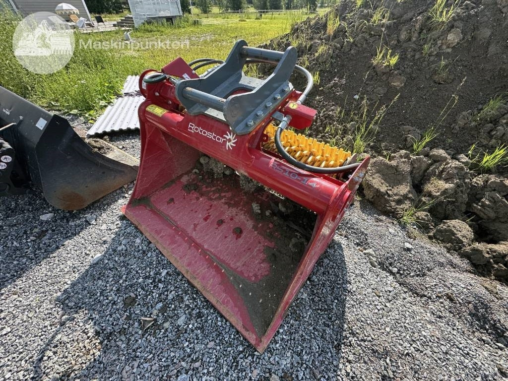 Lloyd RS 10-14 Sorteringsskopa - Kőválogató kanál: 1 kép. Lloyd RS 10-14 Sorteringsskopa - Kőválogató kanál: 1 kép.