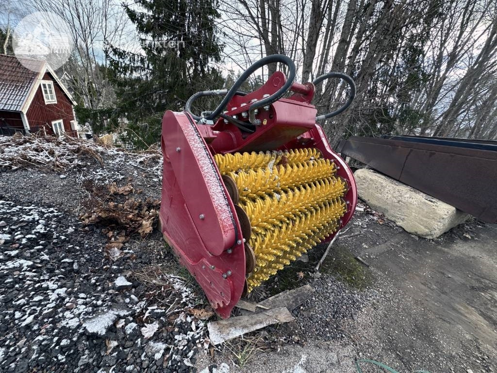 Lloyd SB RS 13-20 - Kőválogató kanál: 2 kép. Lloyd SB RS 13-20 - Kőválogató kanál: 2 kép.